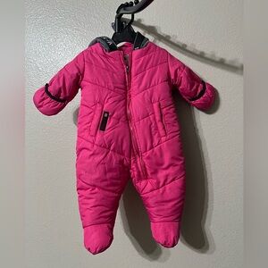Canada Weather Gear. Girls Sz 3/6 mo Cozy Pink Kids Footie Snowsuit GUC